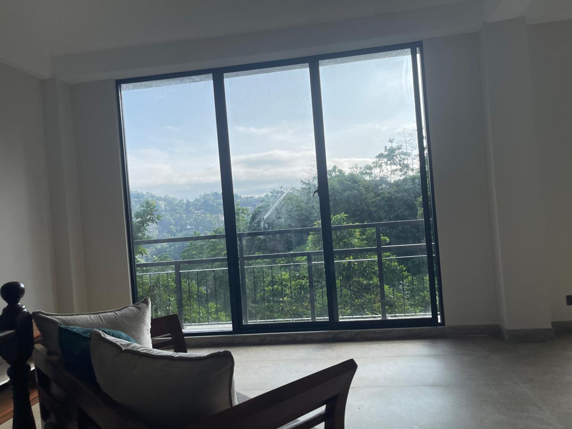 Hotel Lush Breeze à Kandy Extérieur photo