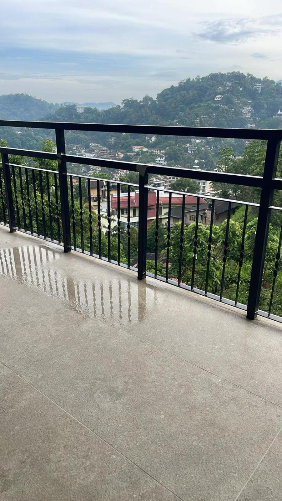 Hotel Lush Breeze à Kandy Extérieur photo