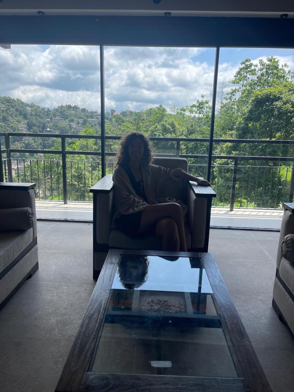 Hotel Lush Breeze à Kandy Extérieur photo