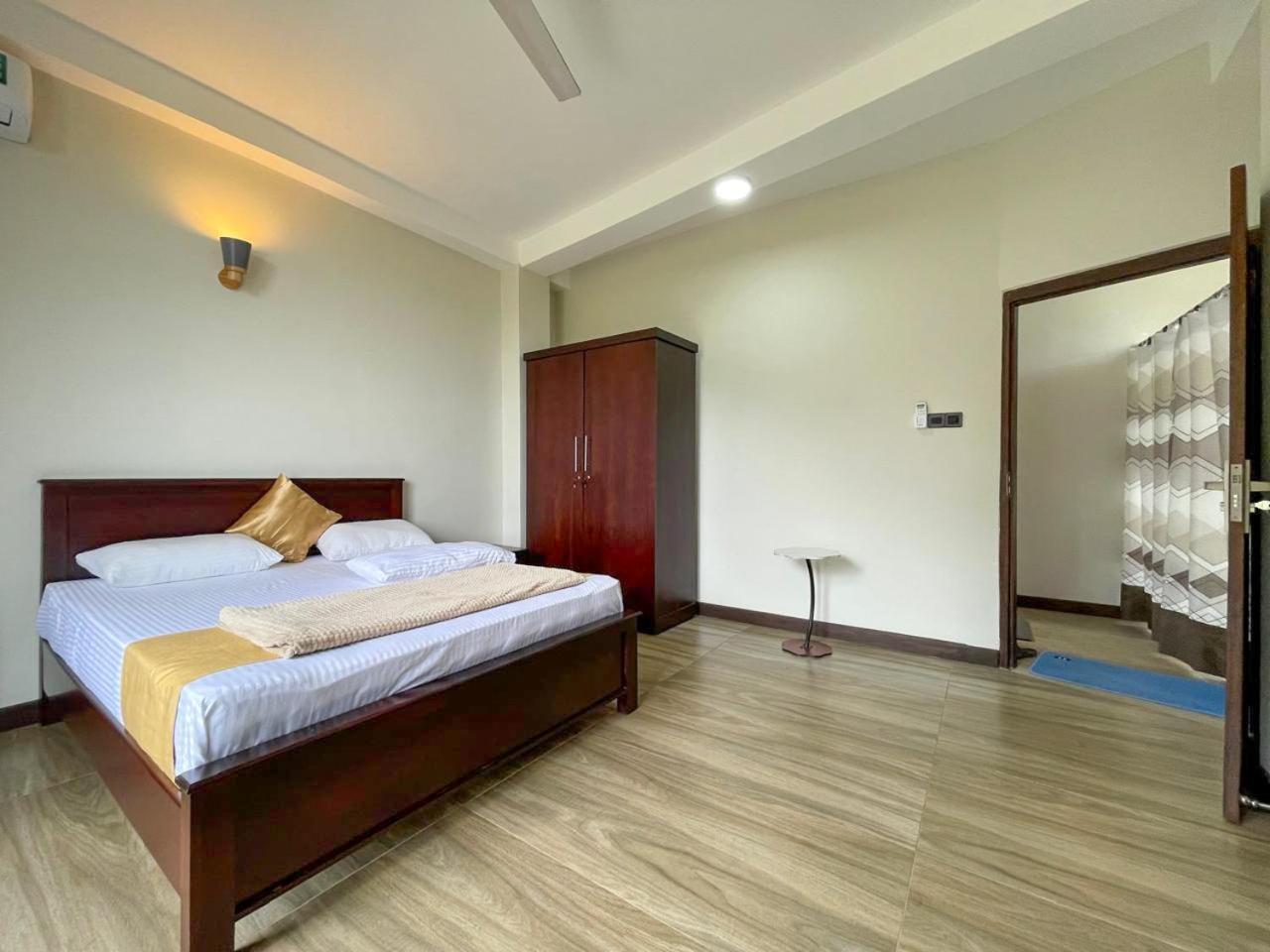 Hotel Lush Breeze à Kandy Extérieur photo
