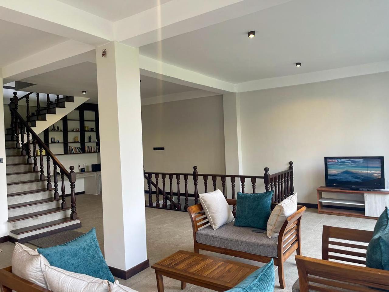 Hotel Lush Breeze à Kandy Extérieur photo