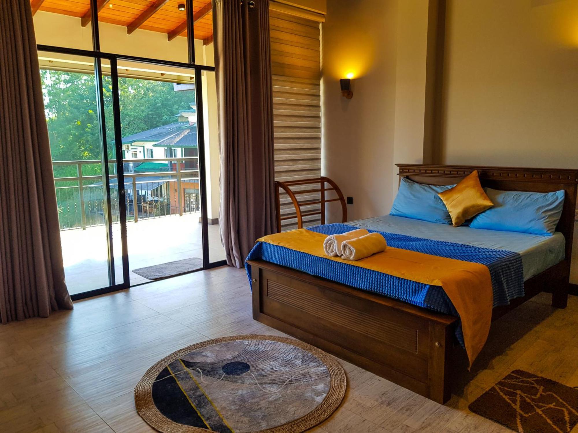 Hotel Lush Breeze à Kandy Extérieur photo