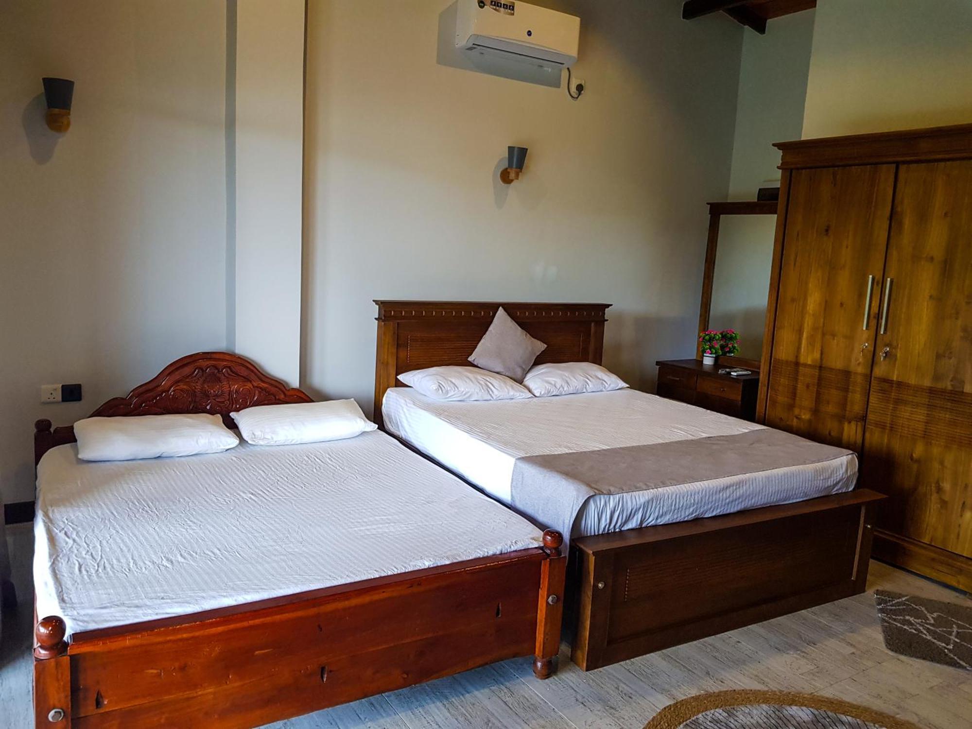 Hotel Lush Breeze à Kandy Extérieur photo